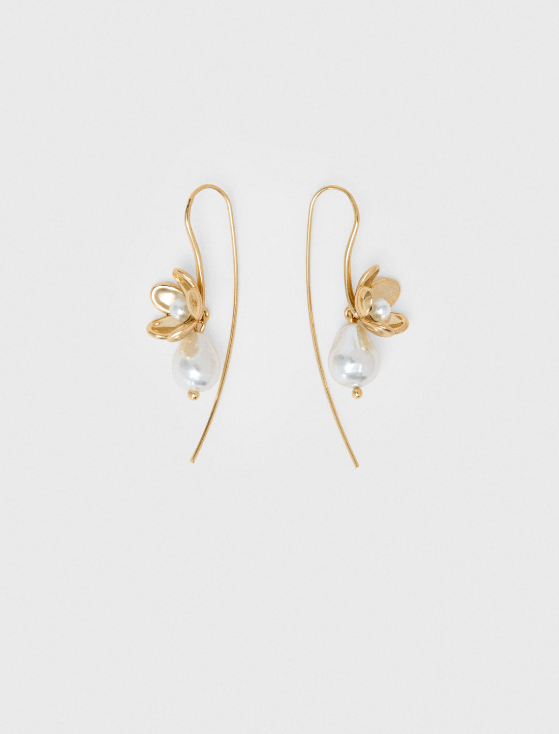 Pendientes finos con flor