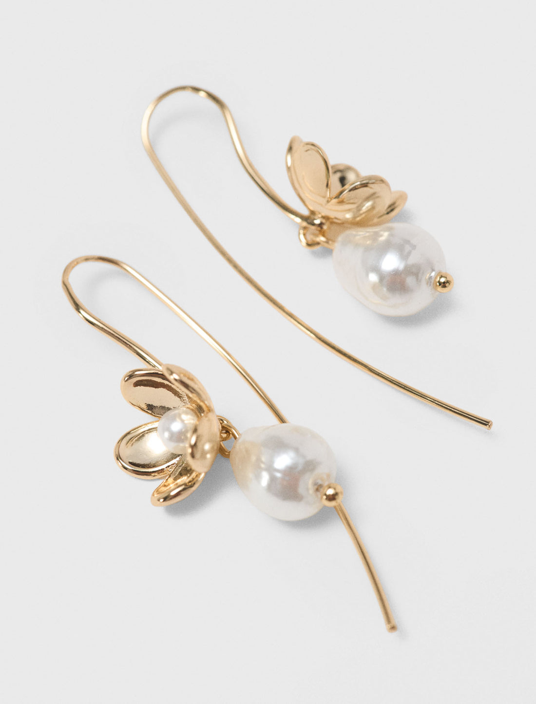 Pendientes finos con flor