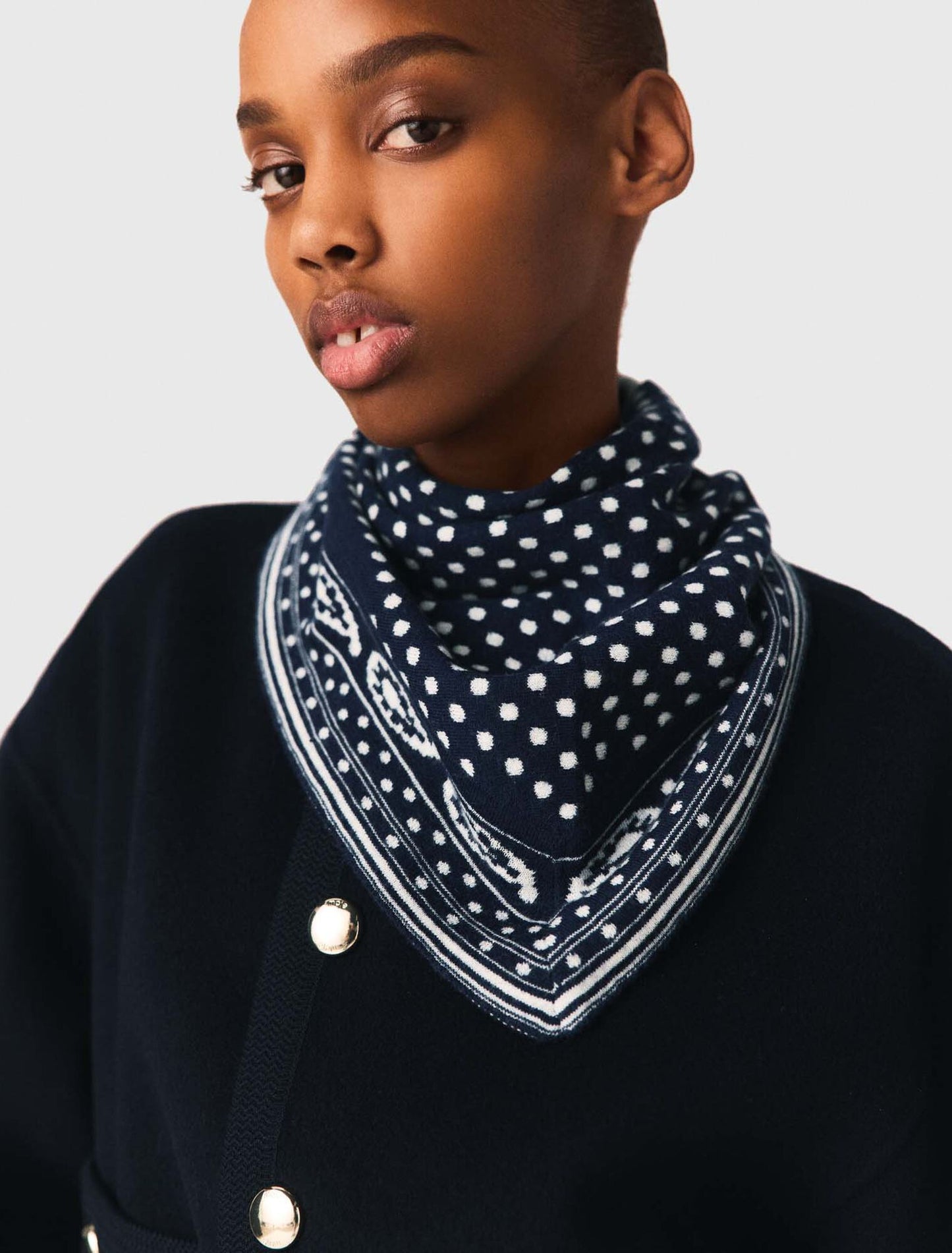 Bufanda triangular reversible