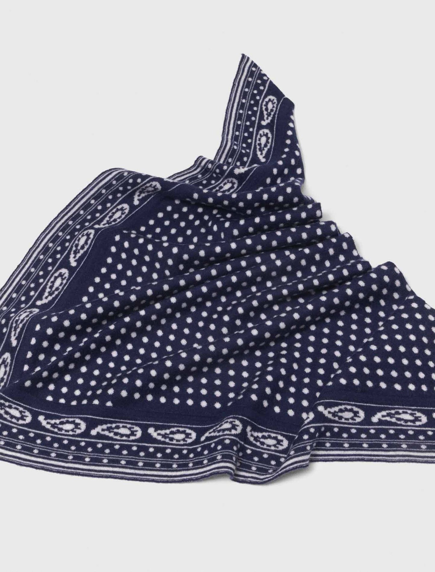 Bufanda triangular reversible