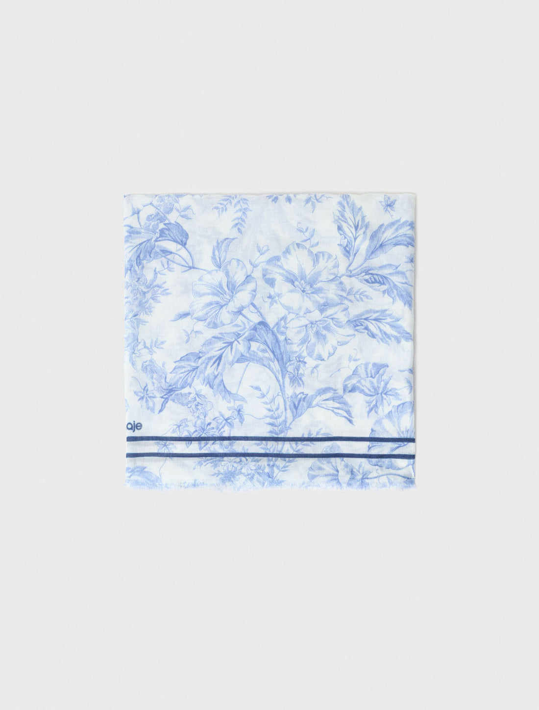 Chal de lana mixta estampado floral