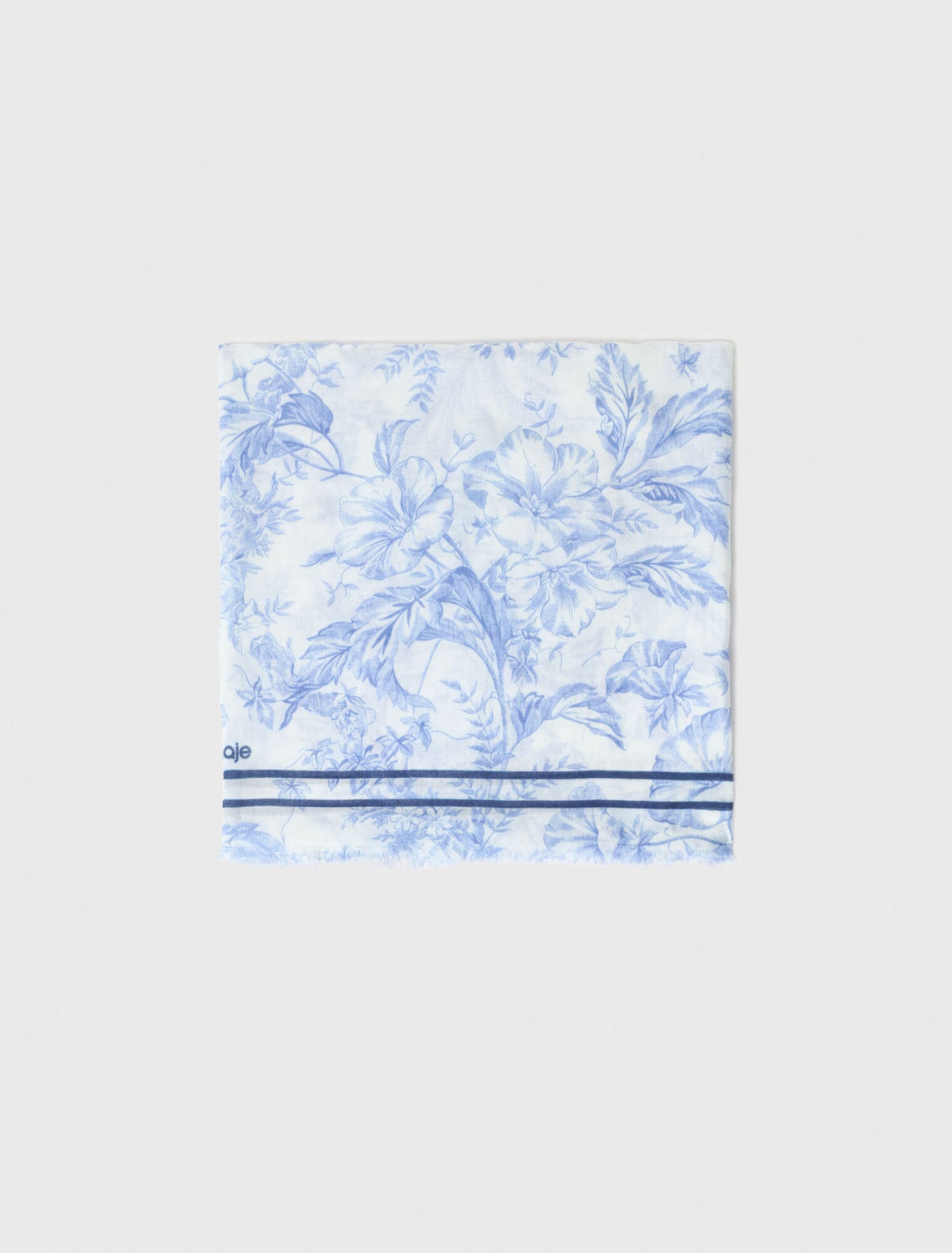 Chal de lana mixta estampado floral