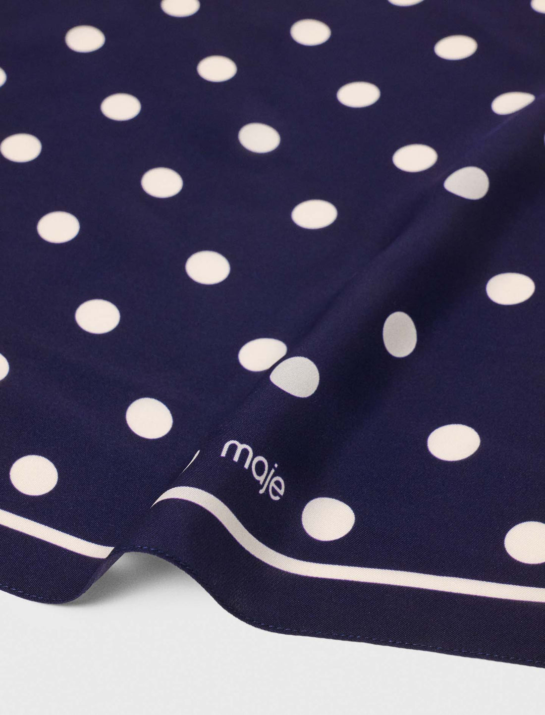 Bandana de seda de lunares