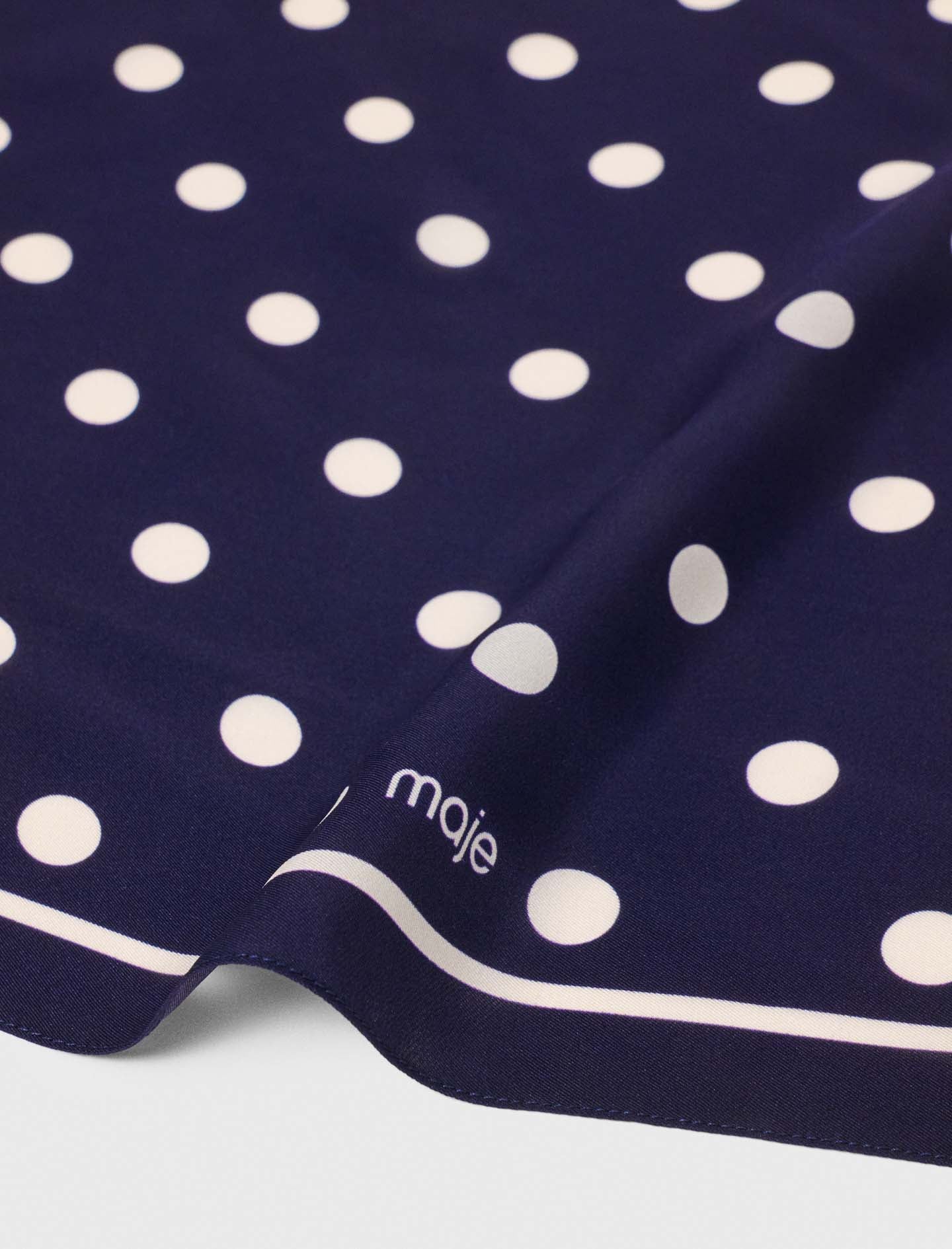 Bandana de seda de lunares
