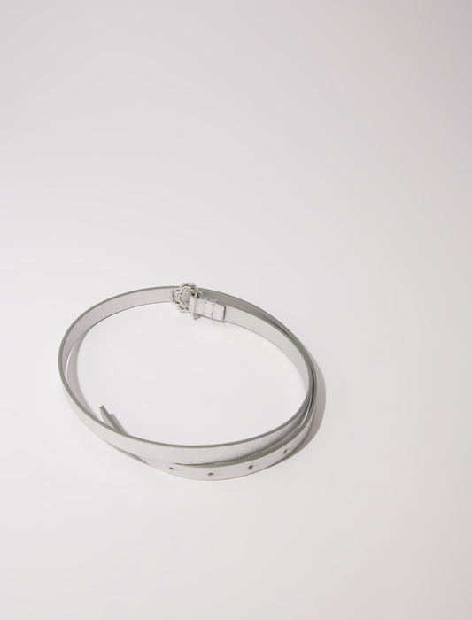 Cinturón fino con hebilla Clover