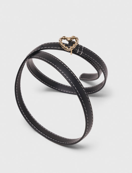 Cinturón fino con corazón