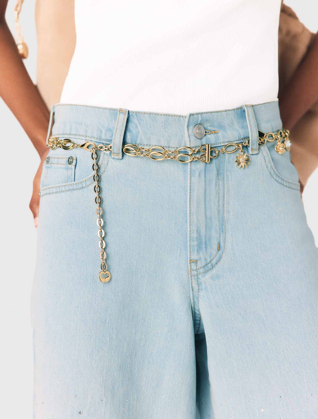 Cinturón de cadena doble con charms