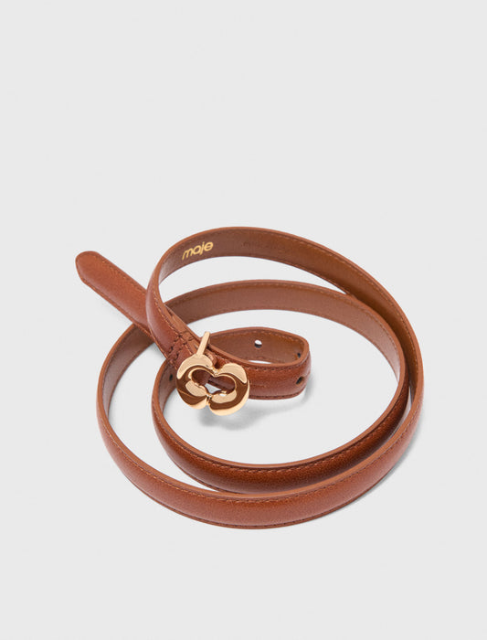 Cinturón fino logo de cuero liso