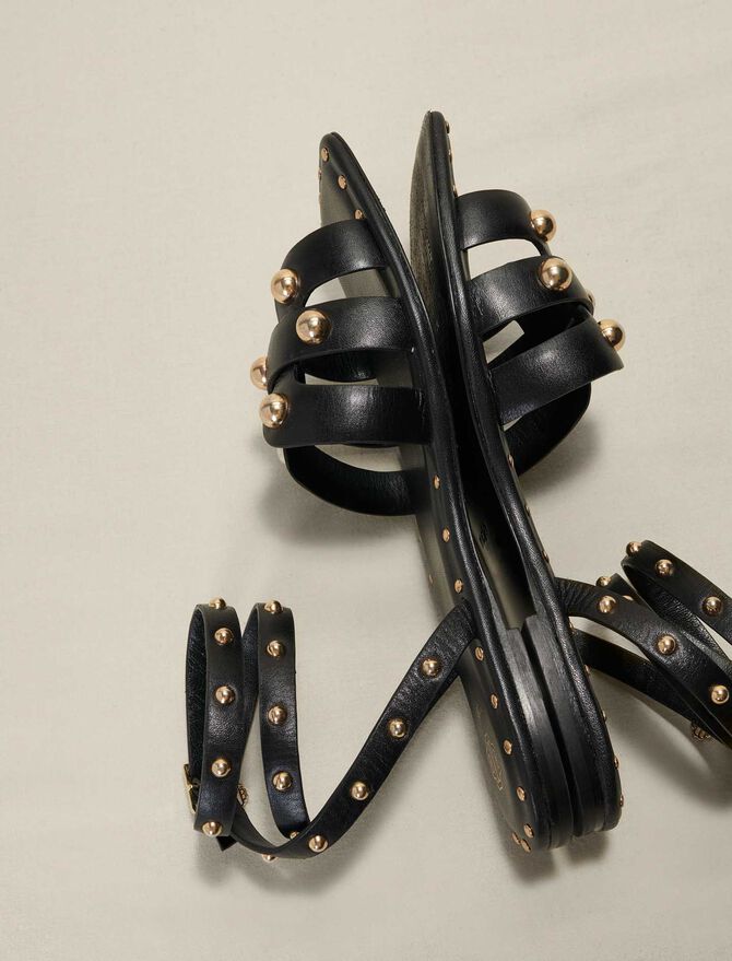 Sandalias de piel con tachuelas