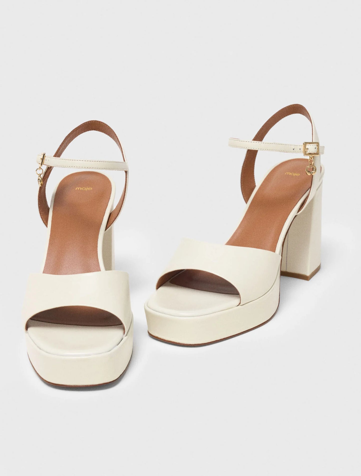 Sandalias de cuero de plataforma