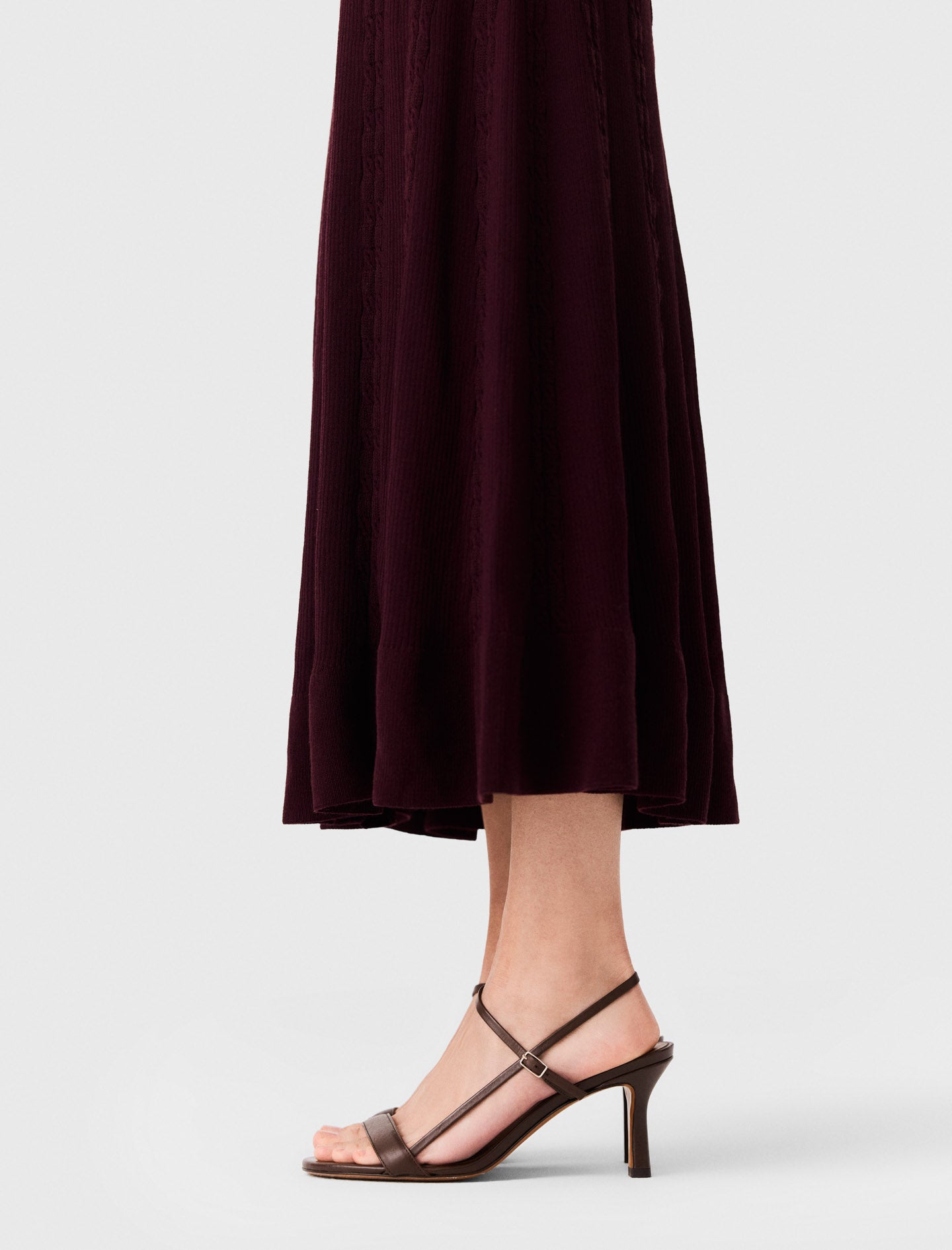 Sandalias de piel con tiras