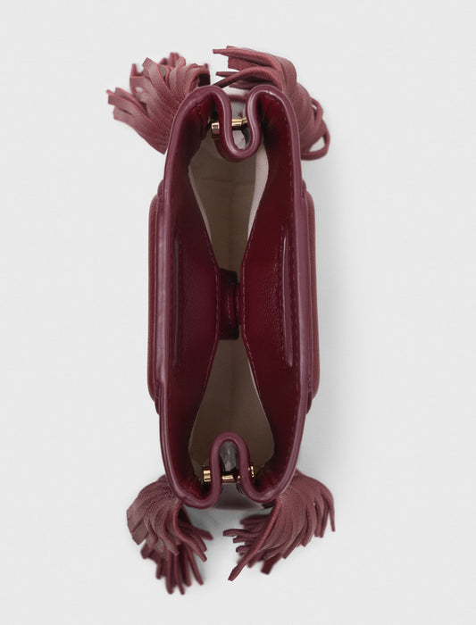 Bolso M mini de cuero liso y charol