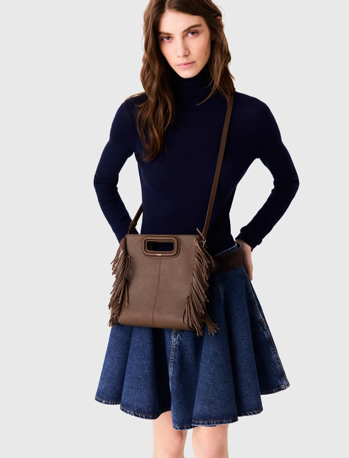 Bolso M de cuero granulado