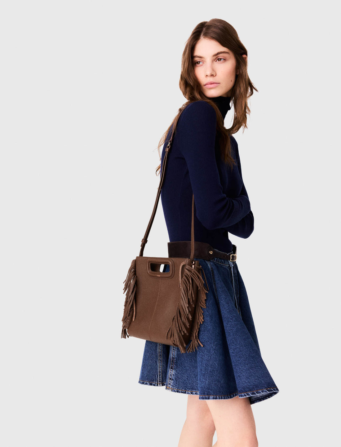 Bolso M de cuero granulado