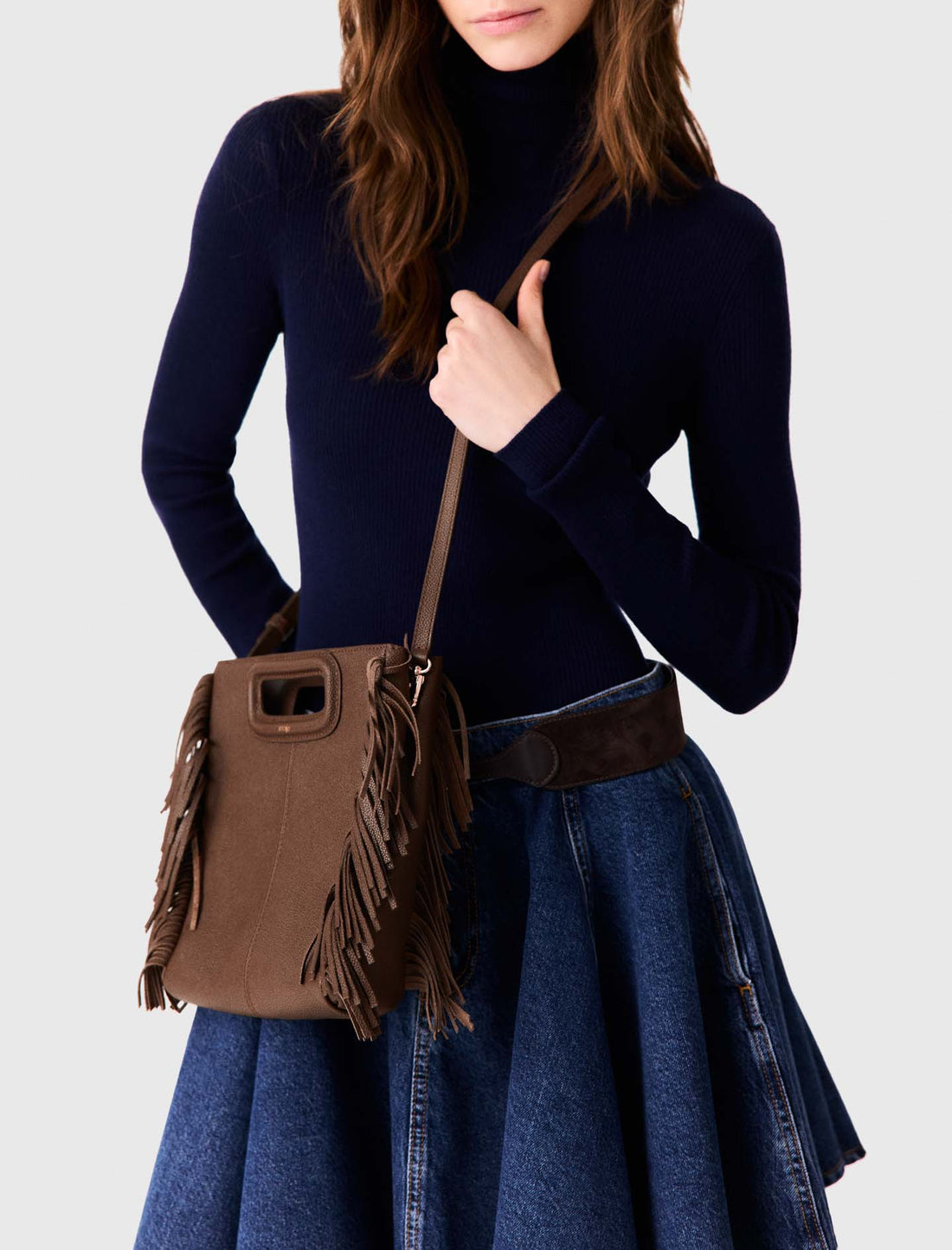 Bolso M de cuero granulado
