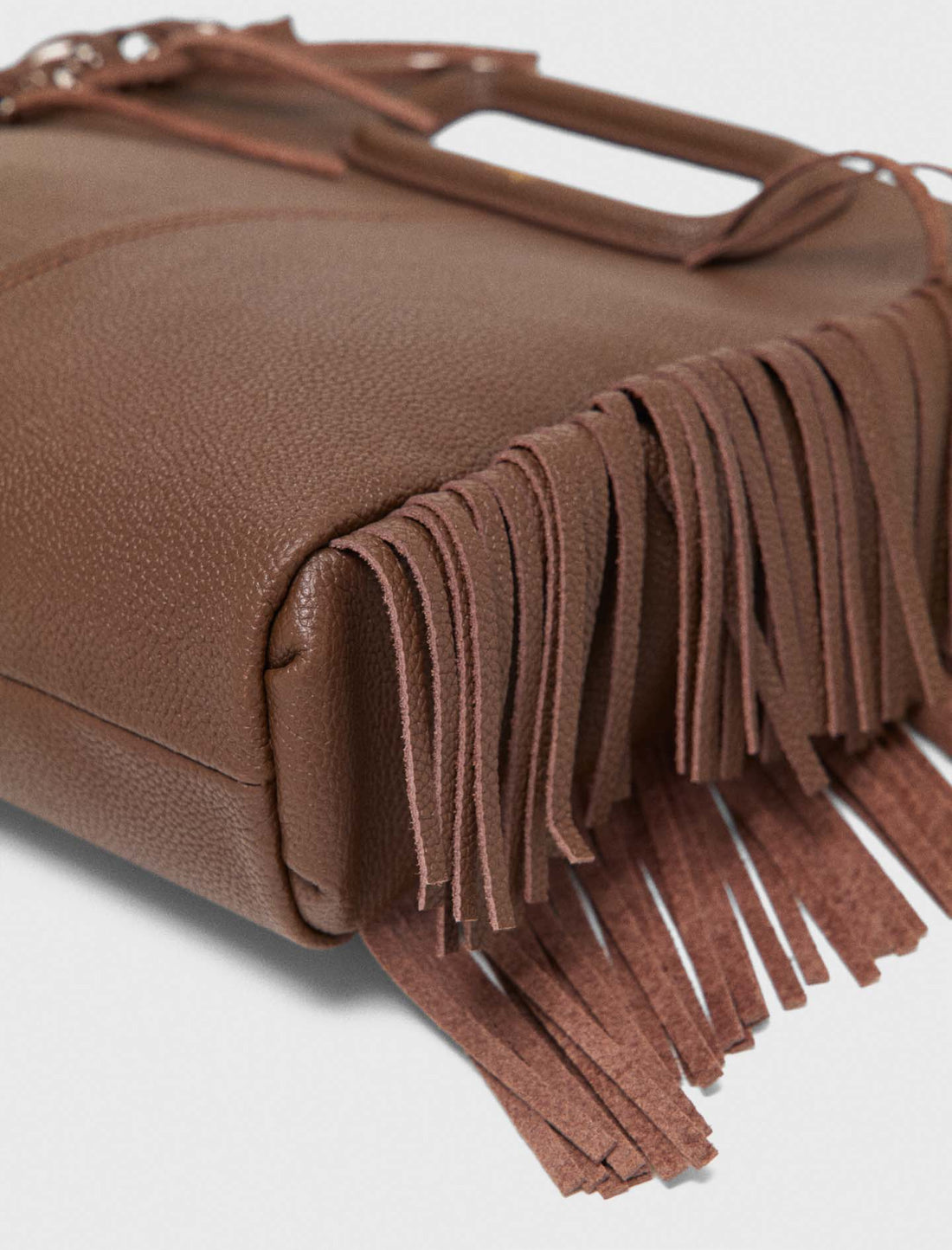 Bolso M de cuero granulado