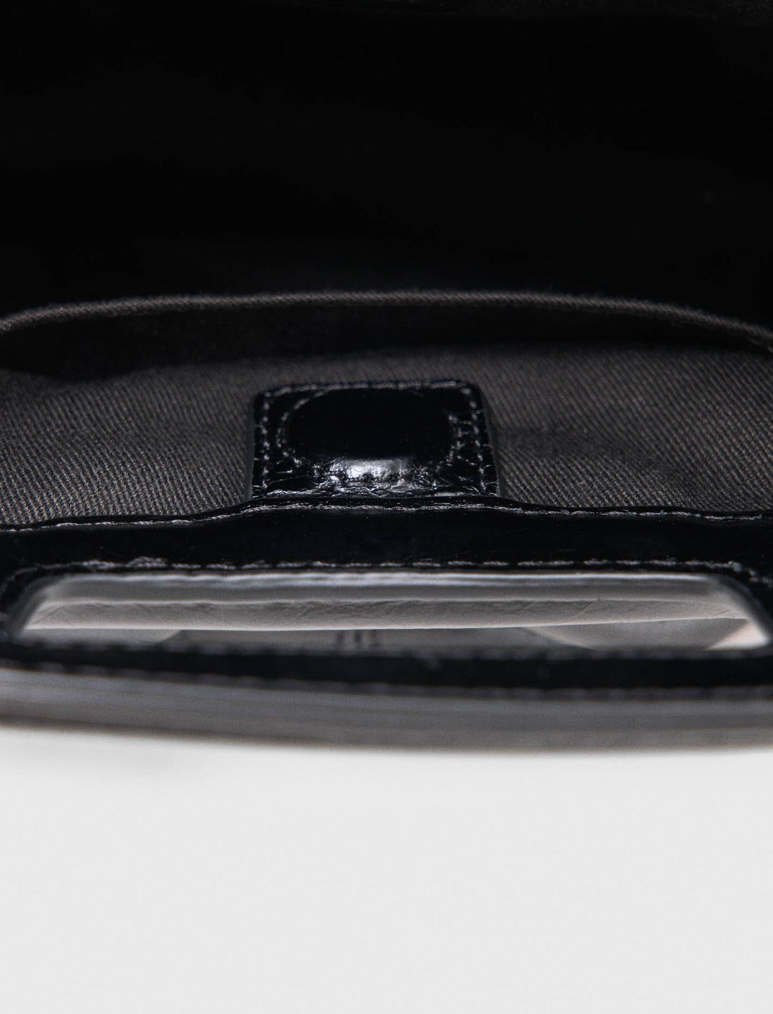 Clutch Milpli de cuero craquelado