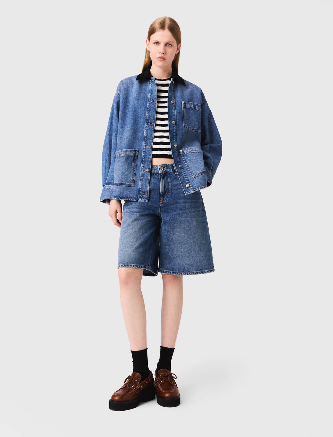 Chaqueta vaquera desgastada