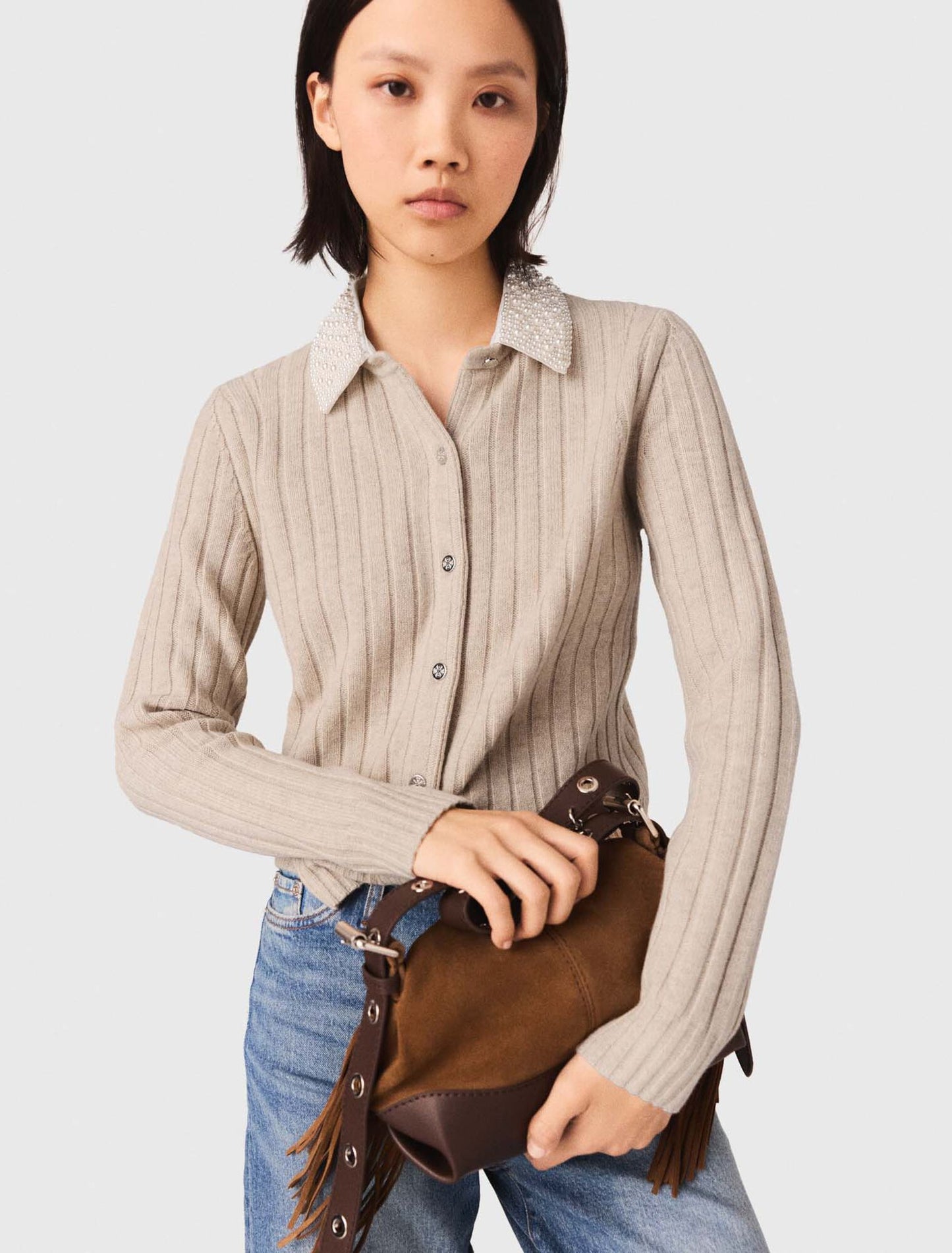 Cárdigan con cuello perlas quitapón