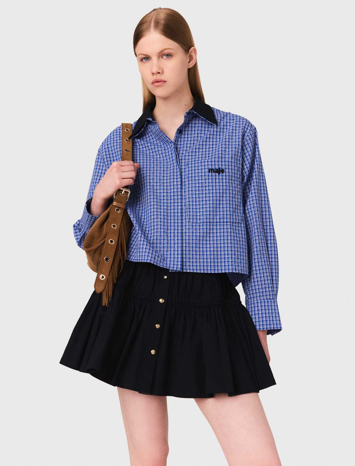 Camisa con strass y cuello extraíble