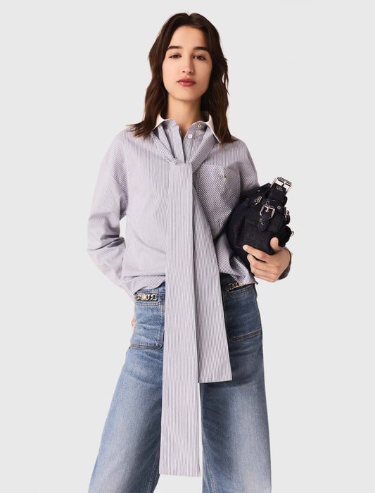 Camisa de rayas con cuello lavallière