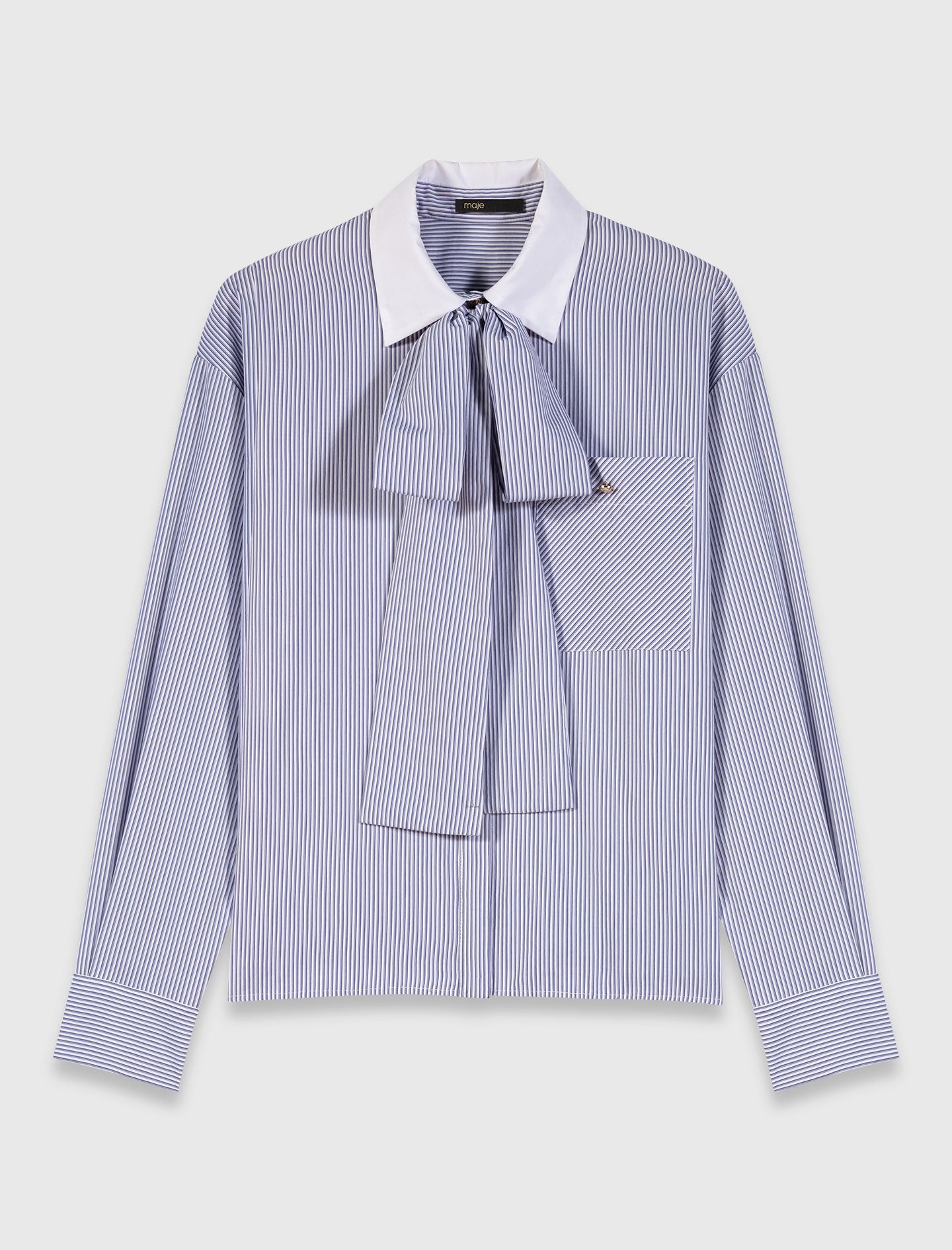 Camisa de rayas con cuello lavallière