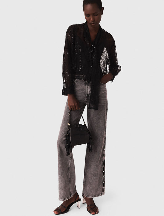 Camisa de encaje con lazada