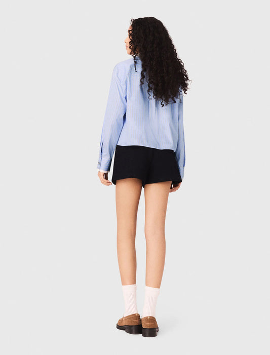 Camisa con cuello joya desmontable