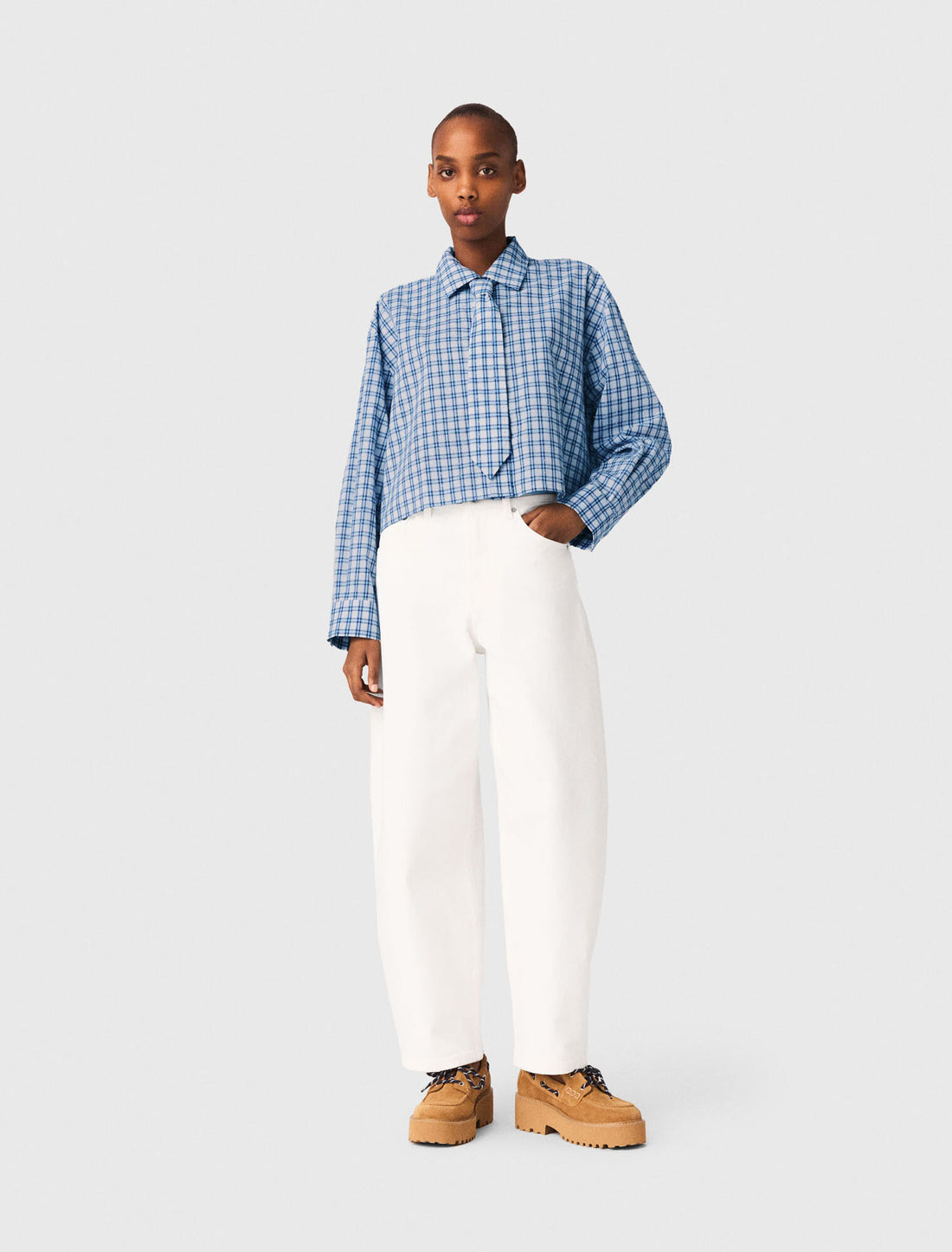 Camisa strass y corbata extraíble