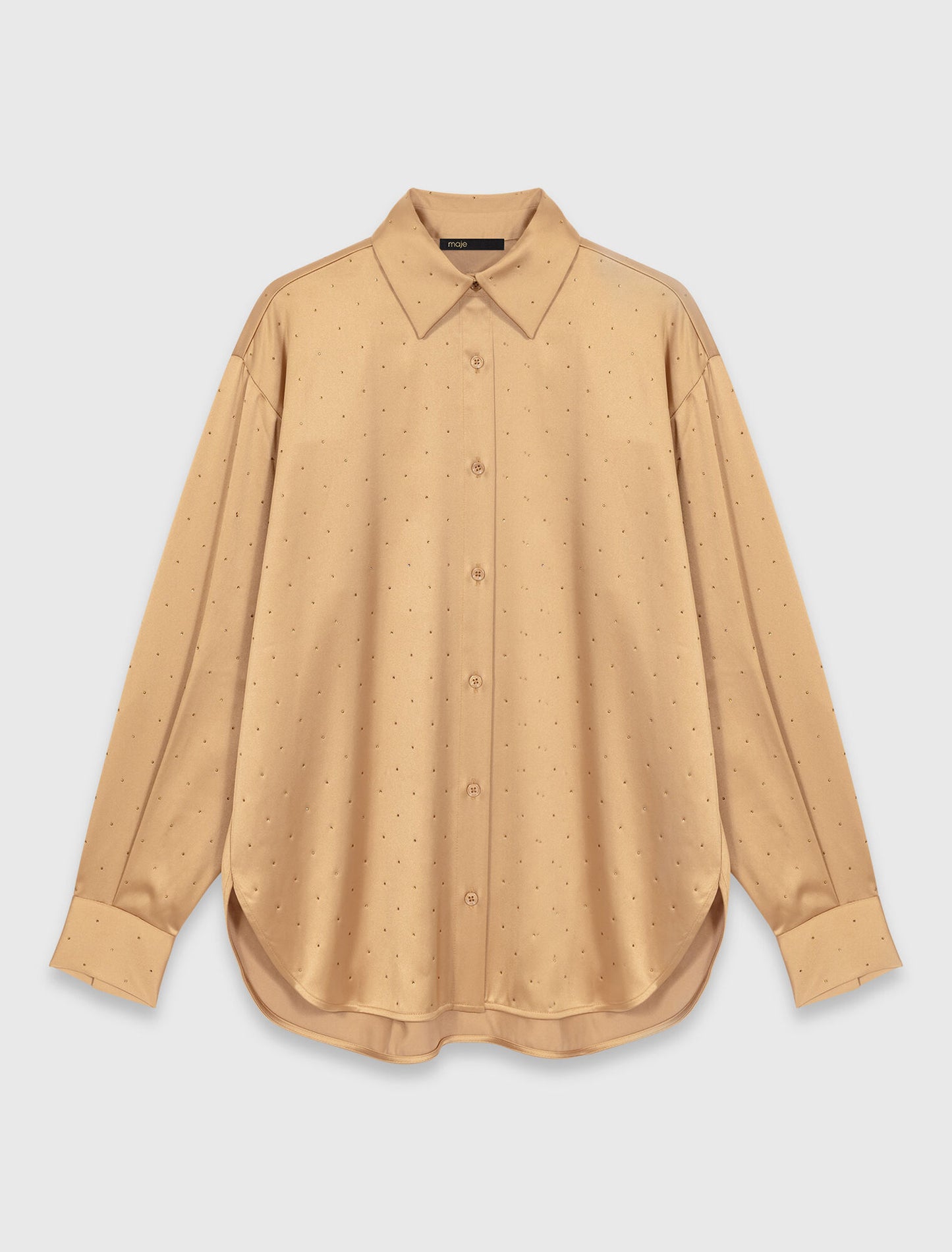 Camisa satinada con pedrería