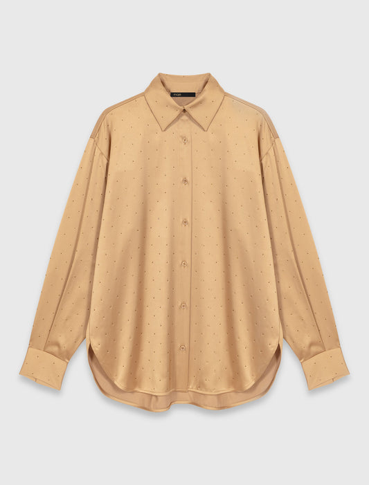 Camisa satinada con pedrería