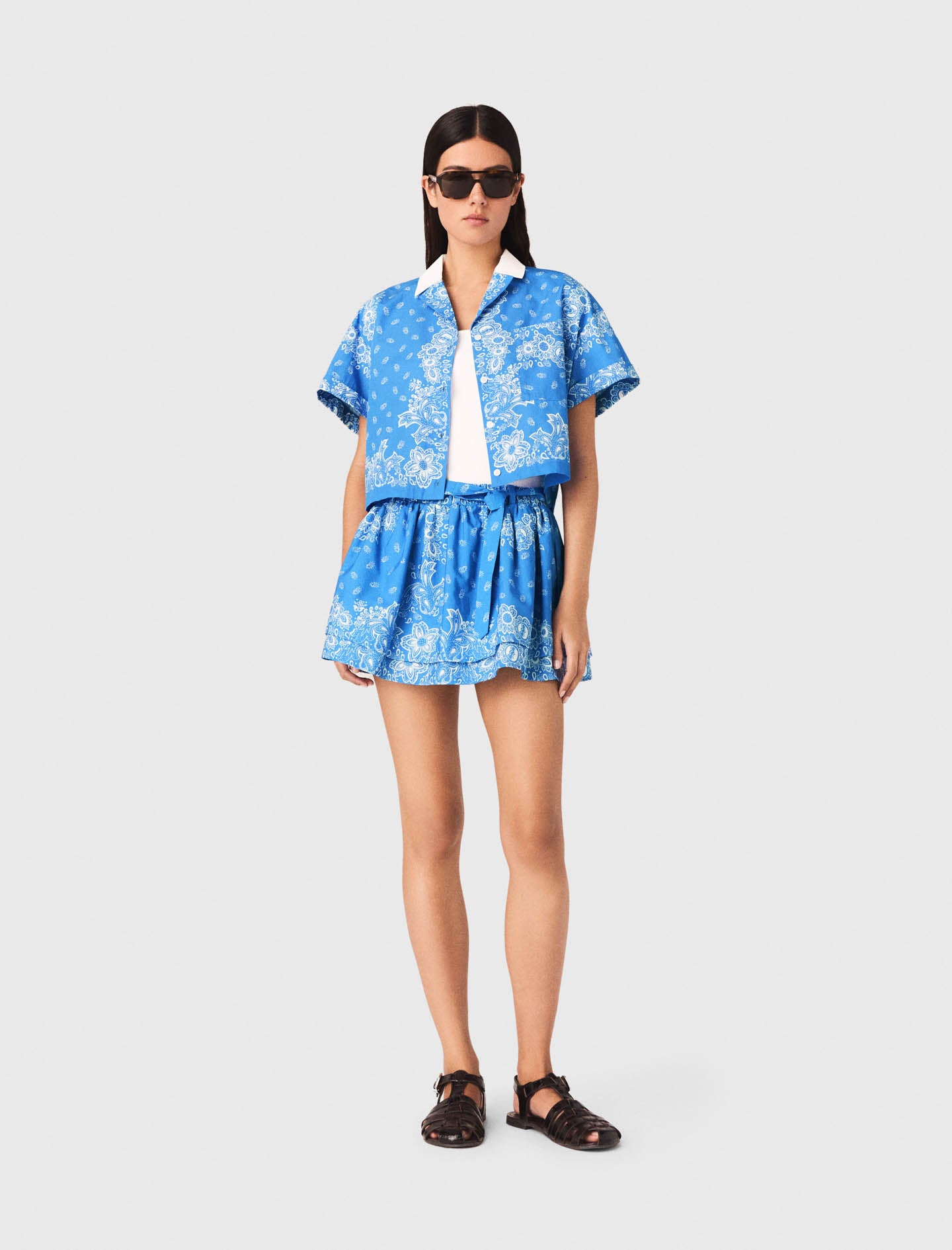 Camisa estampada cuello contraste