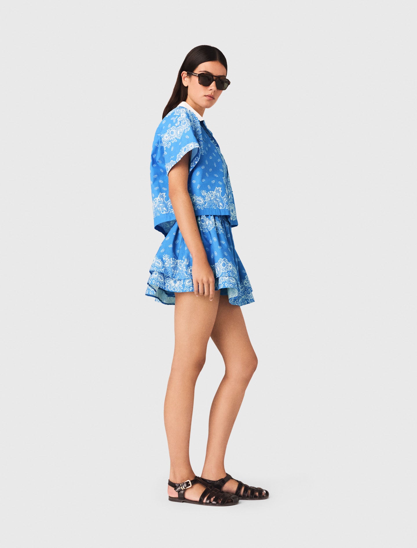Camisa estampada cuello contraste