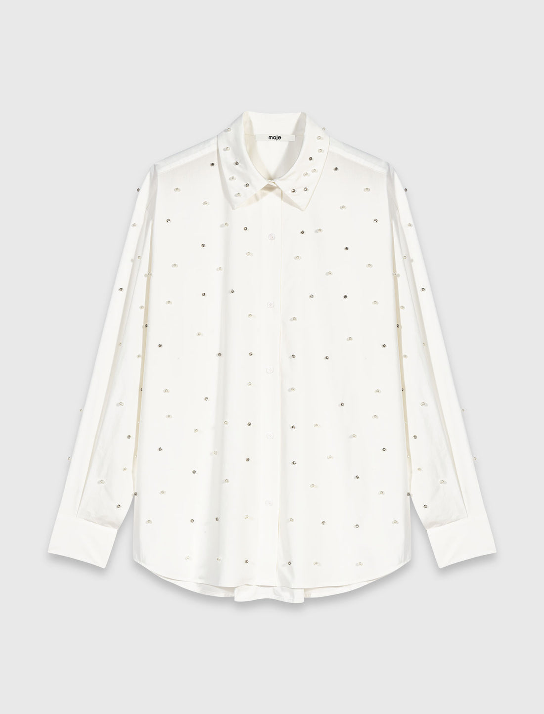 Camisa con pedrería y corbata