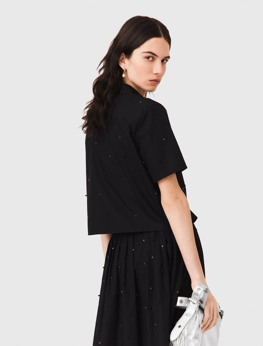 Camisa con strass y perlas