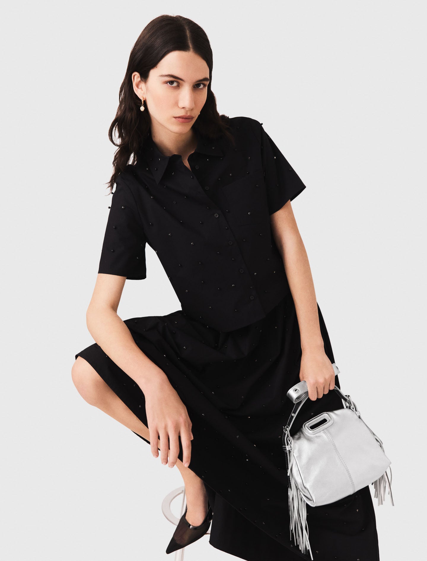 Camisa con strass y perlas