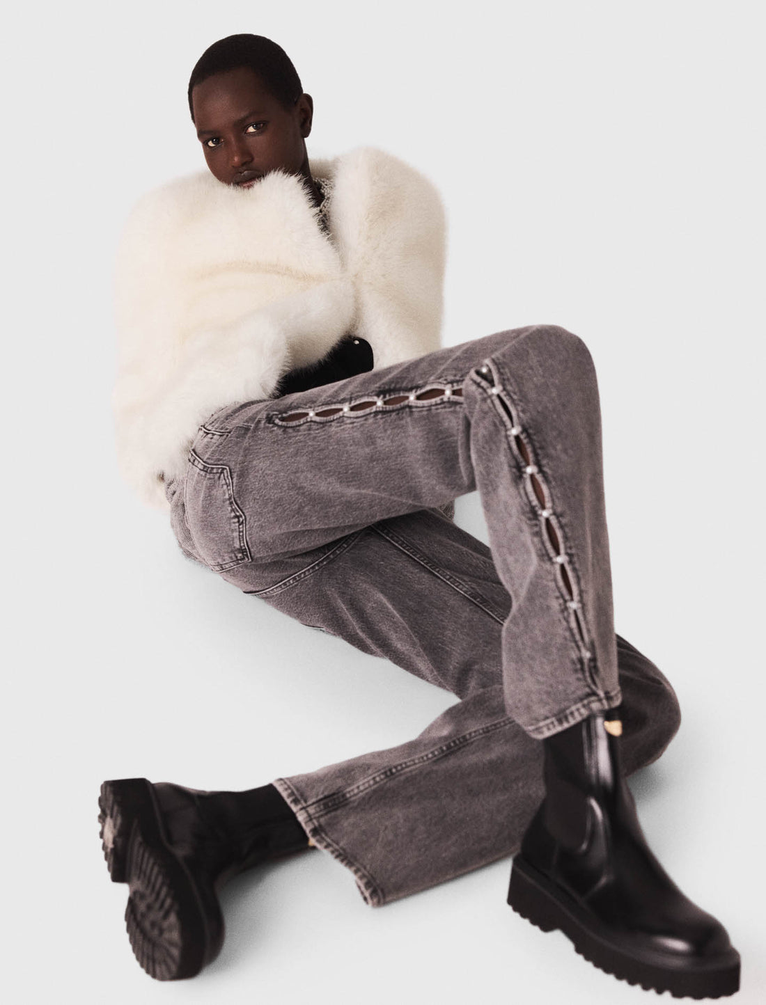 Vaquero ancho con perlas