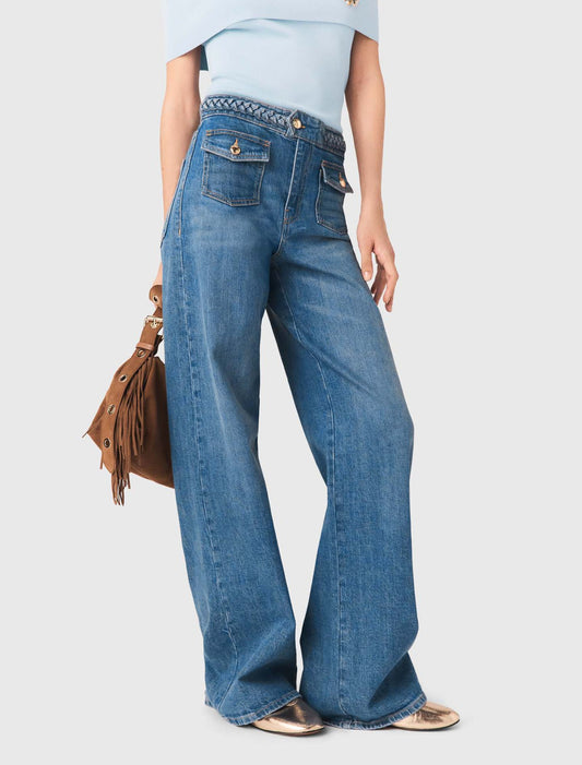 Vaquero acampanado con trenzas