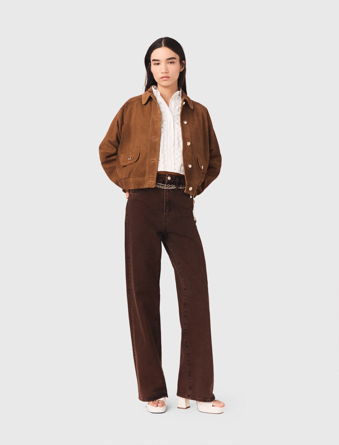 Vaquero bootcut con cadena