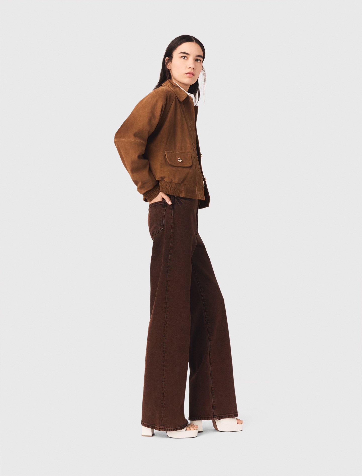 Vaquero bootcut con cadena