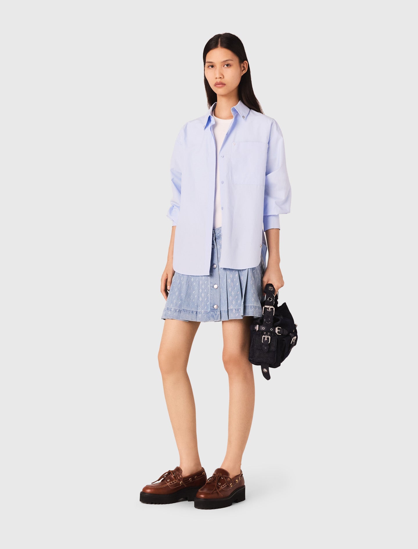 Falda plisada de denim con strass