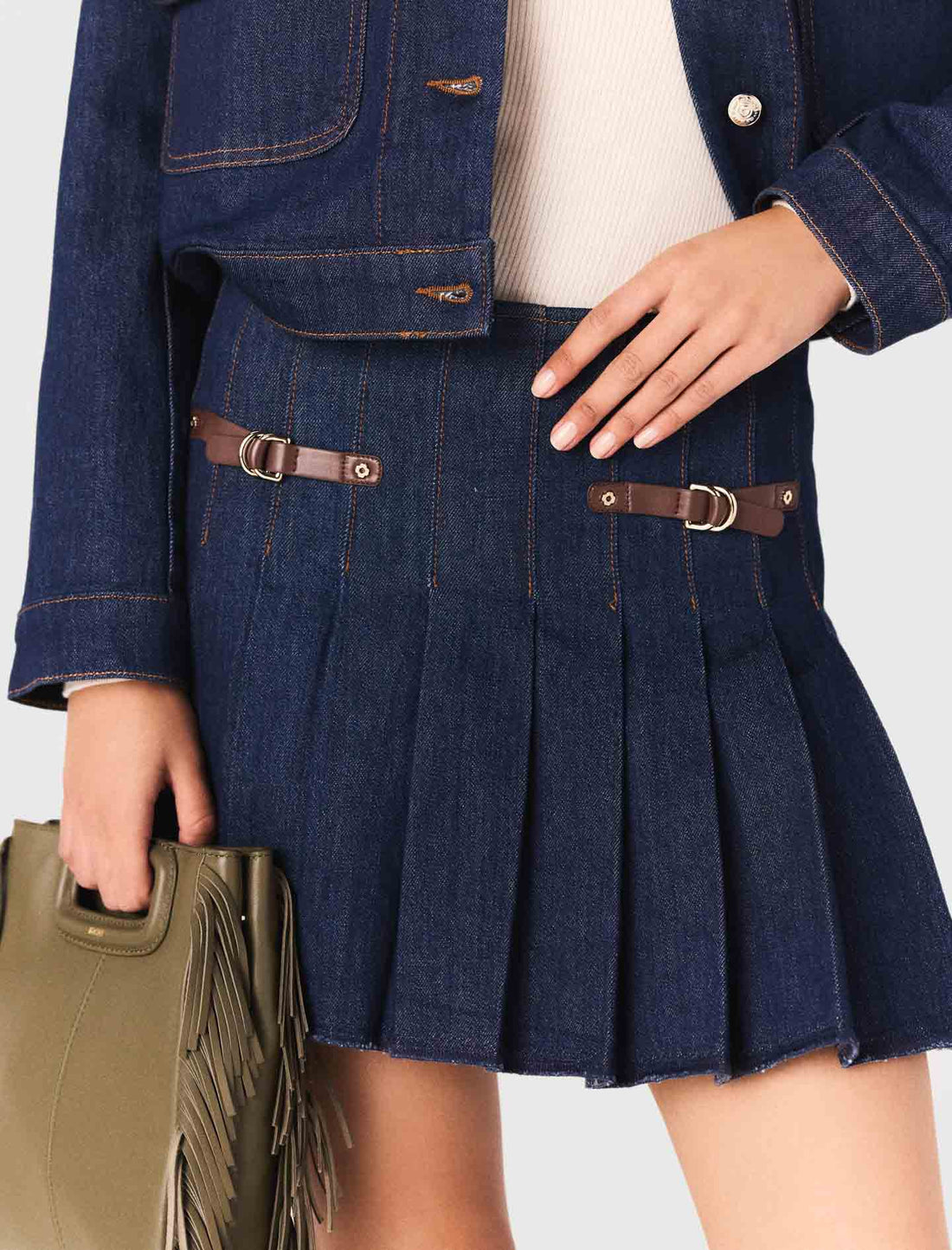 Falda corta de denim con forro