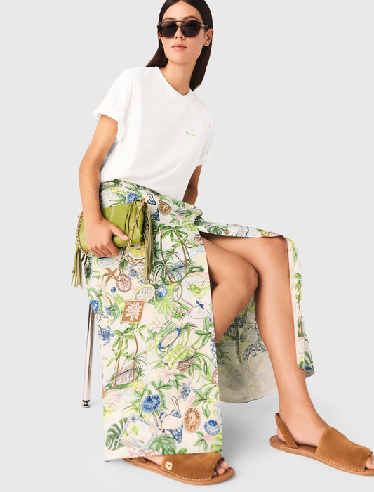 Falda larga estampada y short