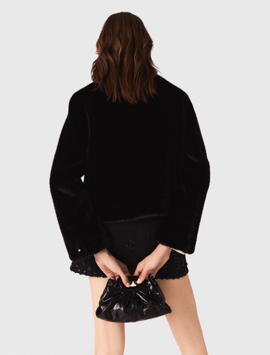 Abrigo corto de piel sintética