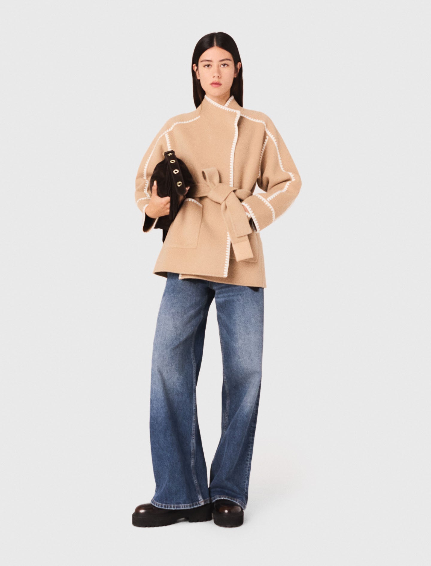 Abrigo corto reversible