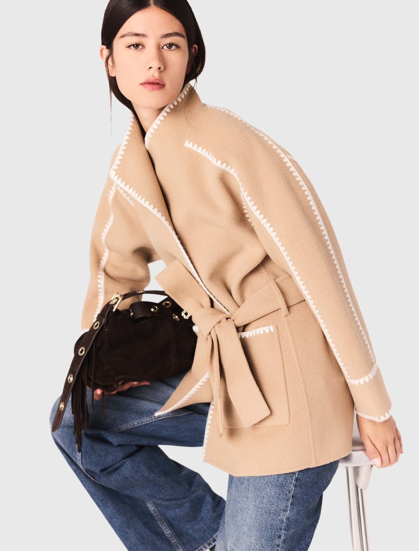 Abrigo corto reversible