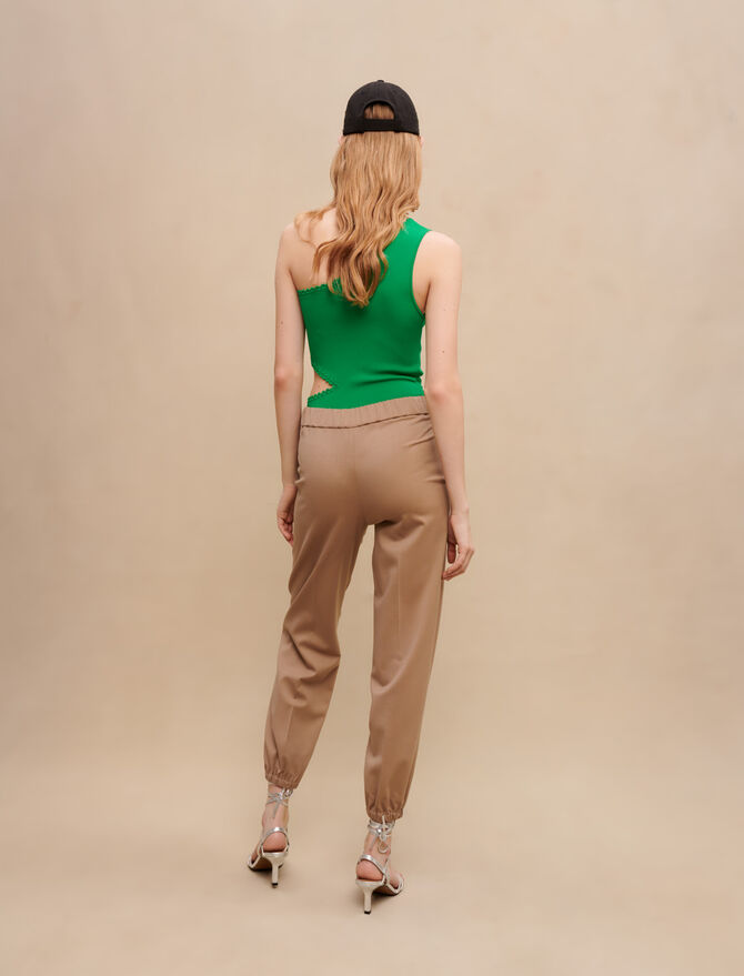 Pantalones ajustados en los tobillos
