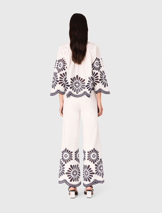 Pantalones con detalle de crochet