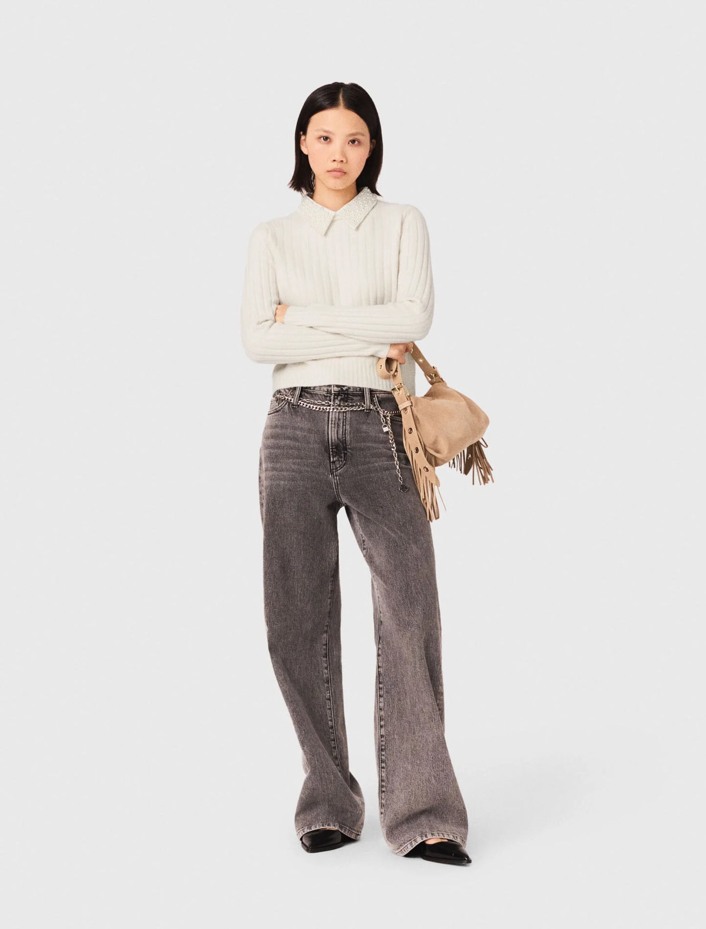 Jersey de canalé con cuello perlado