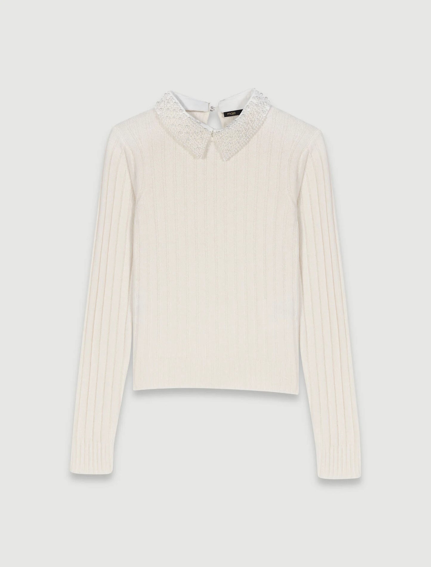 Jersey de canalé con cuello perlado